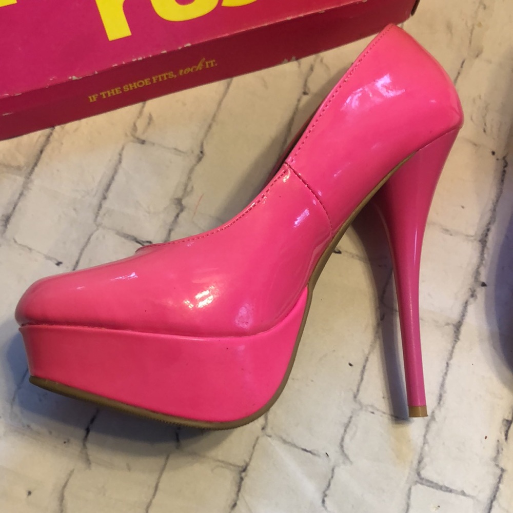 Neon Pink heels platform size 7 GUC 6” stiletto heel Charlotte Russe - Picture 2 of 8